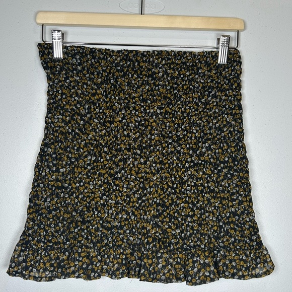 Cottagecore Black and Gold Floral Mini Skirt. Size Medium. - Picture 1 of 7